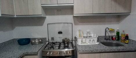 Mikroaaltouuni, uuni