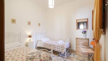 2 Schlafzimmer, Bügeleisen/Bügelbrett, WLAN, Bettwäsche