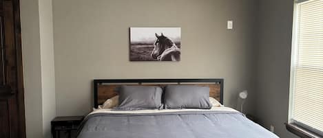 2 Schlafzimmer, Zimmersafe, kostenloses WLAN, Bettwäsche