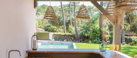 Et oppvarmet basseng