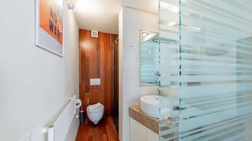 Doccia, asciugacapelli, asciugamani