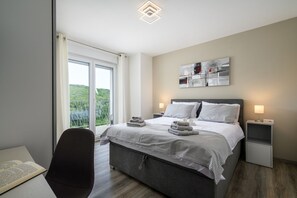 3 bedrooms, internet