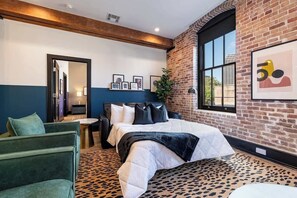 2 habitaciones, tabla de planchar con plancha y wifi gratis 