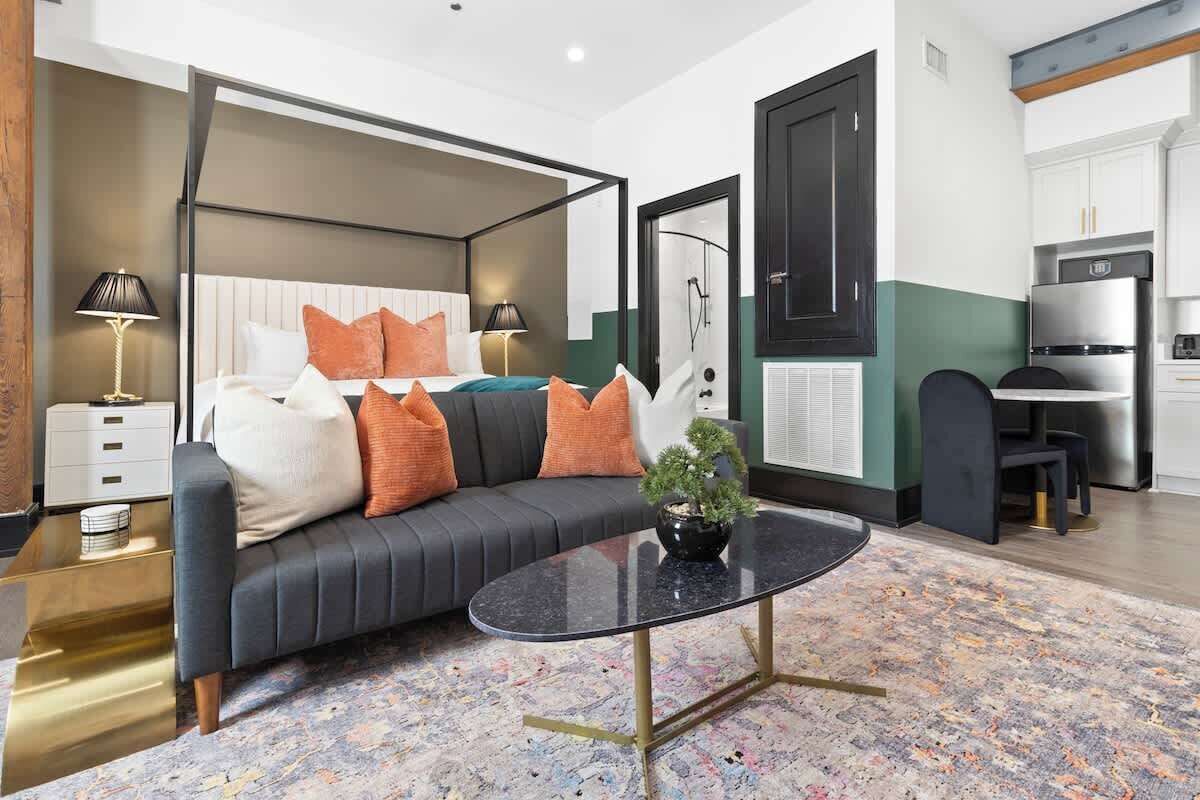 1 bedroom, iron/ironing board, travel cot, free WiFi