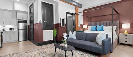 1 bedroom, iron/ironing board, travel cot, free WiFi