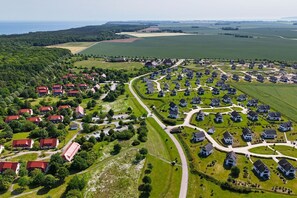 Exterior - Vacation apartment close to the beach with private terrace - Feriendorf Bakenberg FeWo C27 - (Dranske)