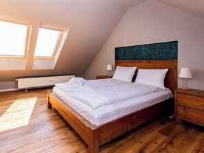 2 室のベッドルーム、アイロン / アイロン台、WiFi、ベッドシーツ