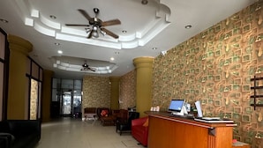 Reception - Royal Sweet Hotel (Patong)
