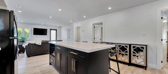 NEW! Luxury 3BR - 5 minutes to Port Dover Beach