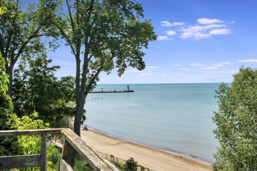 NEW! Luxury 1BR - 5 minutes to Port Dover Beach