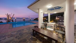 Exterior - Yeosu Falling in Blue Ocean View Pension (Yeosu)