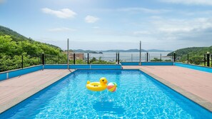 Exterior - Yeosu Falling in Blue Ocean View Pension (Yeosu)