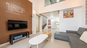 Basic Room, 2 Bedrooms (B6) | 1 bedroom, free WiFi - Yeosu Falling in Blue Ocean View Pension (Yeosu)