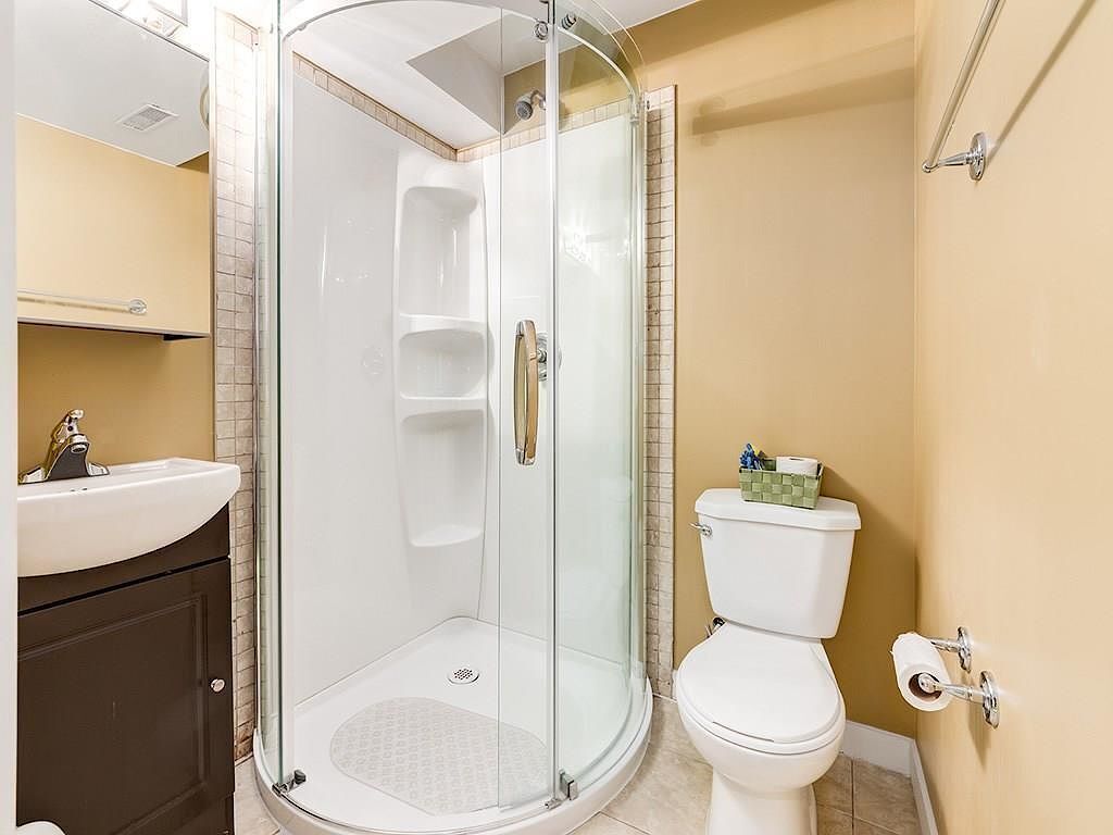 Photo - Tuscan Ridge Guesthouse Calgary West