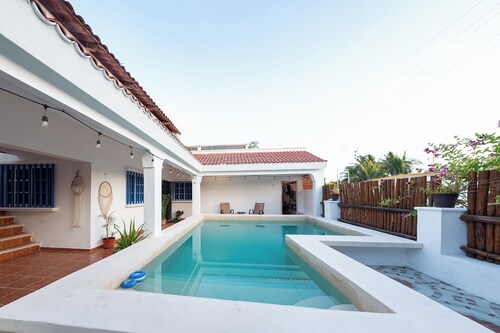 Charming 2-bedroom villa in wonderful Chuburná Puerto with WiFi, AC