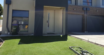 stone throw from Laverton station unit 2.