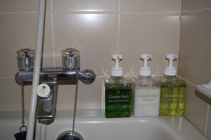 Haartrockner, Handtücher