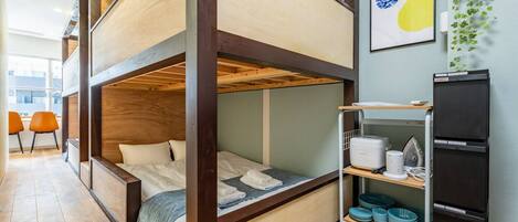 1 bedroom, desk, iron/ironing board, free WiFi