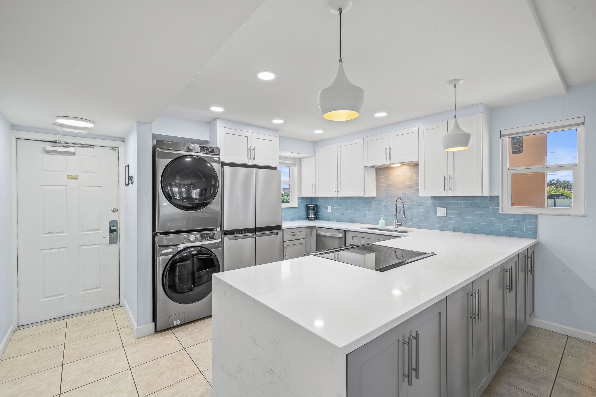 冰箱、微波炉、烤箱、炉灶