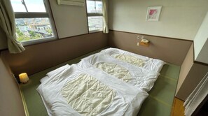 1 soverom, skrivebord, strykejern/-brett og wi-fi (inkludert)