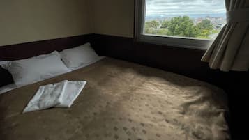 1 室のベッドルーム、デスク、アイロン / アイロン台、WiFi (無料)