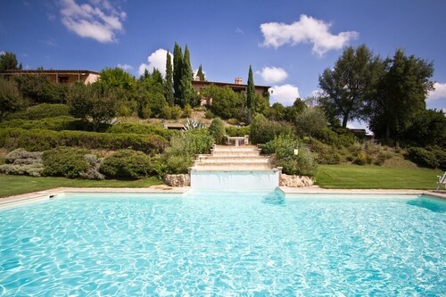 Villa La Cascata -  with swimming pool