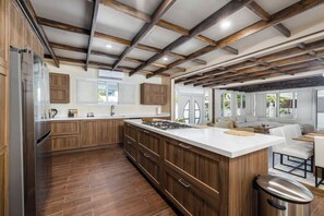 Kitchen islands