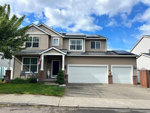 Exterior - Peace House (Vancouver)