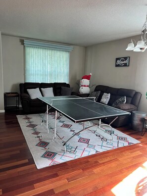 Game room - Peace House (Vancouver)