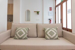 Interior - VLC HOST - Alfaro A (Valencia)