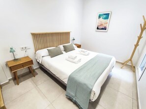 1 chambre, fer et planche à repasser, Wi-Fi gratuit, draps fournis