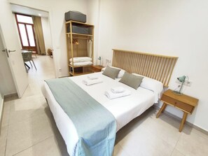 1 bedroom, iron/ironing board, travel cot, free WiFi - VLC HOST - Alfaro A (Valencia)