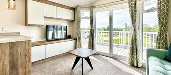 Elite 3 Bed with Decking