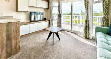 Elite 3 Bed with Decking