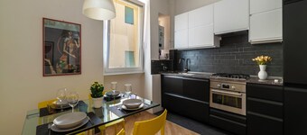 Valenziani Escape - Pretty Homes