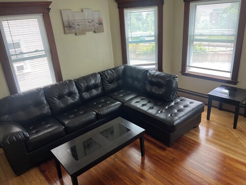 Spacious 3-bedroom apartment in enjoyable New Bedford with AC, WiFi