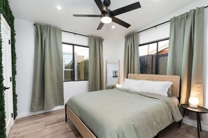 2 bedrooms, WiFi, bed sheets