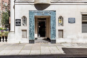 Exterior - Modern 2 Bedroom Flat Near Queensway (London)