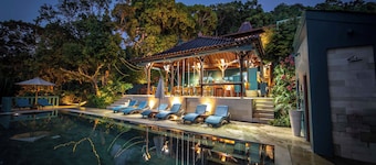 Loft Villa with Balcony and Seaviews