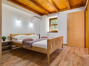 4 dormitoris i Internet 