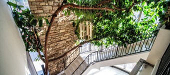 LYFE イン & スイーツ バイ AGA - ビバリーヒルズ