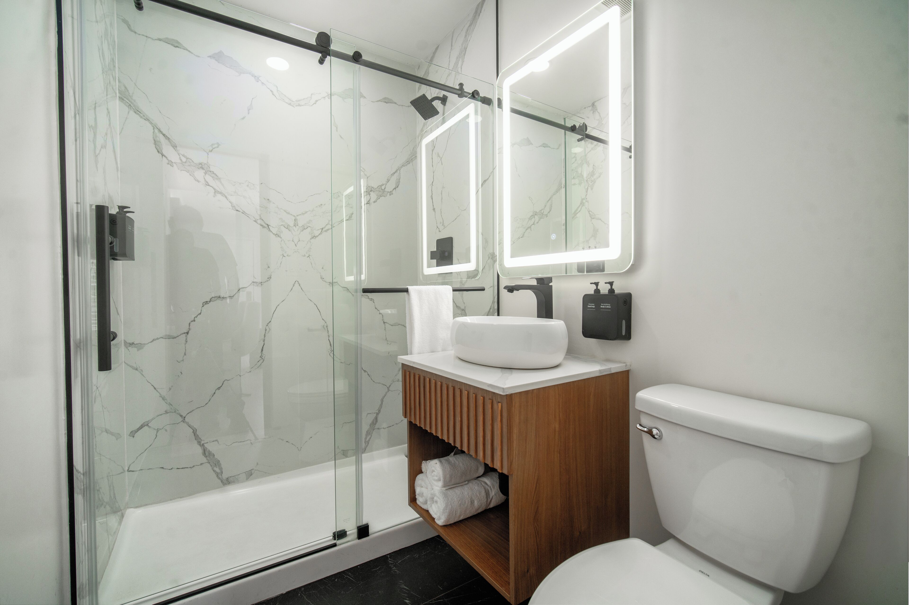 Photo - LYFE INN & SUITES by AGA - Beverly Hills