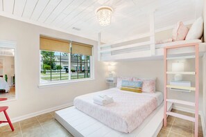 Schreibtisch, kostenloses WLAN, Bettwäsche, Rollstuhlgeeignet