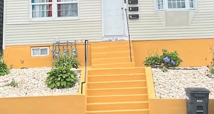 Cozy 1-bedroom apartment with WiFi, AC in Hazleton Hideaway