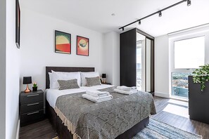 Exterior - Stylish and Bright West London Gem (London)