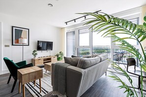 Exterior - Stylish and Bright West London Gem (London)