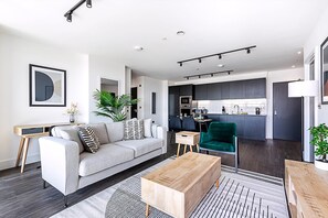 Exterior - Stylish and Bright West London Gem (London)