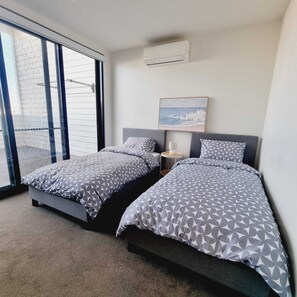 4 chambres, fer et planche à repasser, Wi-Fi gratuit, draps fournis