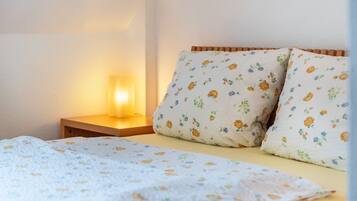 2 Schlafzimmer, Bügeleisen/Bügelbrett, kostenloses WLAN