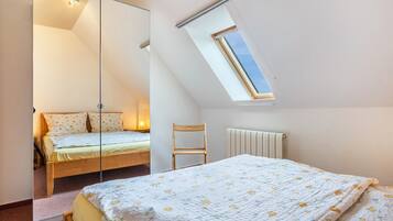 2 Schlafzimmer, Bügeleisen/Bügelbrett, kostenloses WLAN